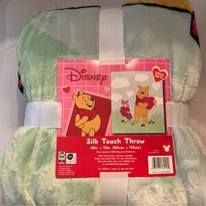 New Disney Valentine Silk Touch Throw—Winnie The Pooh—60” x 70”